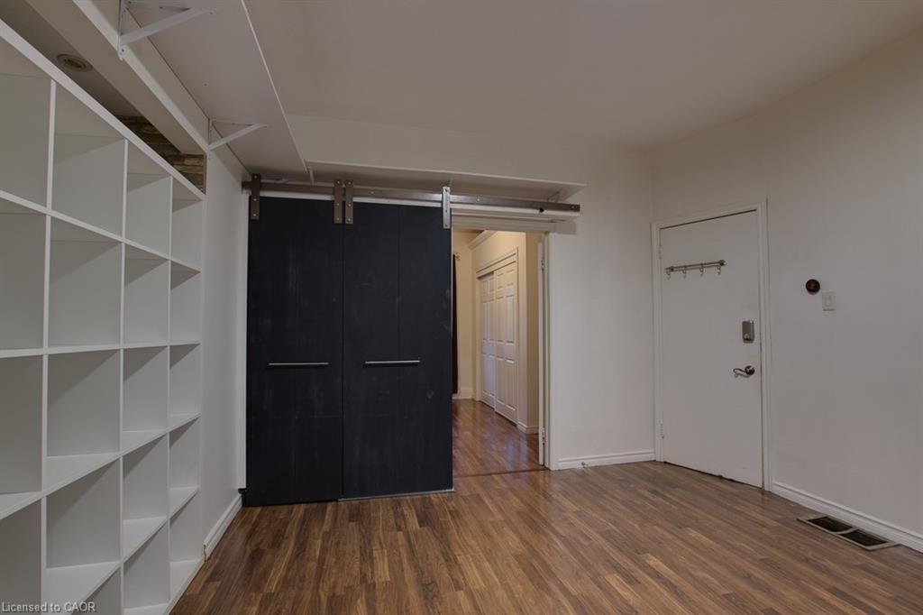 Main Level-193 Emerald Street N, Hamilton, ON - Indoor Photo Showing Other Room