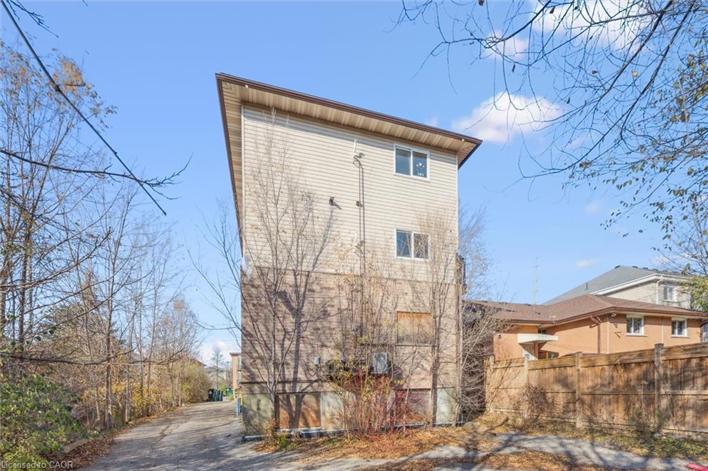 25 High Street, Waterloo, ON