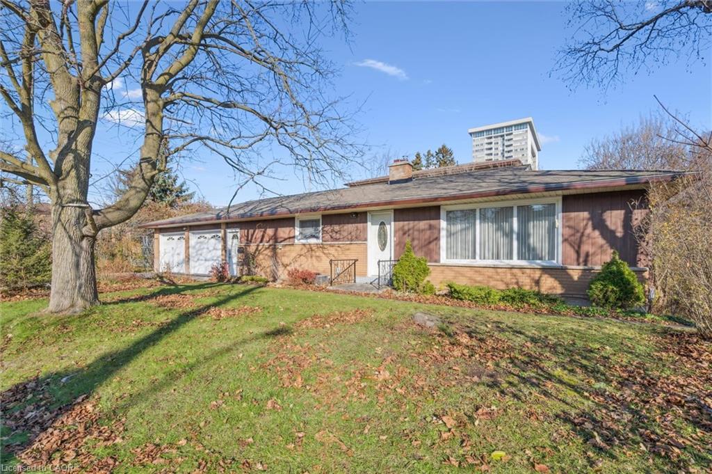 366 Holly Street, Waterloo, ON - Outdoor