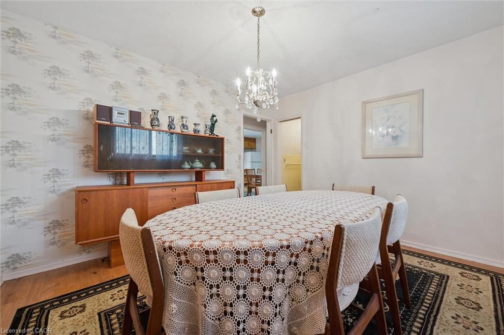 366 Holly Street, Waterloo, ON - Indoor Photo Showing Dining Room