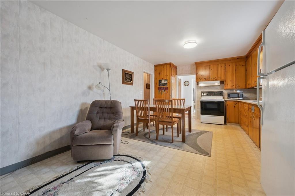 366 Holly Street, Waterloo, ON - Indoor