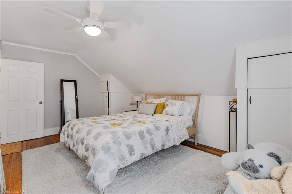 1 Mareve Avenue, Hamilton, ON - Indoor Photo Showing Bedroom
