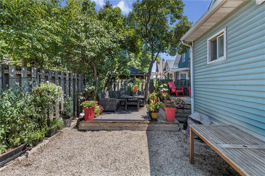 1 Mareve Avenue, Hamilton, ON - Outdoor