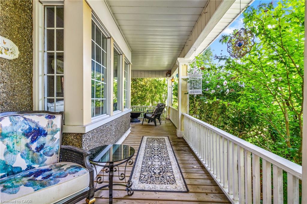 2 Carleton Street N, Thorold, ON - Outdoor With Exterior