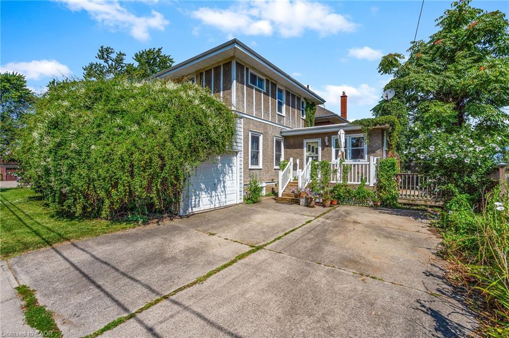 2 Carleton Street N, Thorold, ON - Outdoor