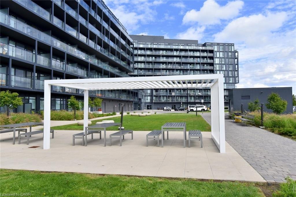 B1006-3200 Dakota Common, Burlington, ON - Outdoor