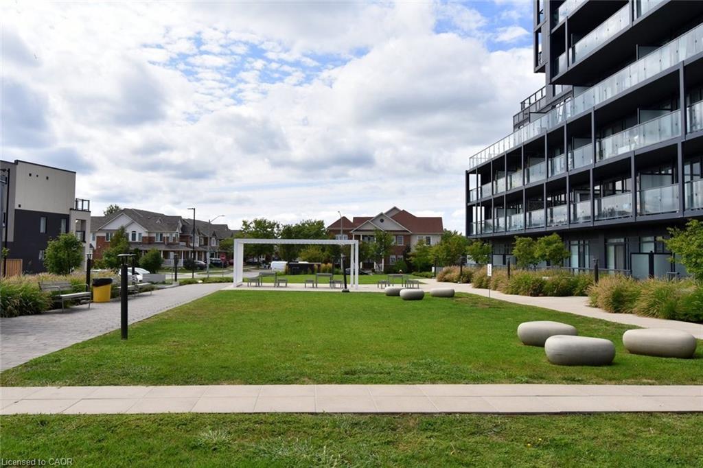 B1006-3200 Dakota Common, Burlington, ON - Outdoor