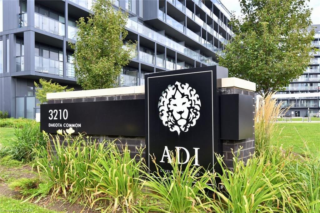 B1006-3200 Dakota Common, Burlington, ON - Outdoor