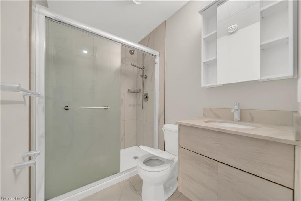 2404-60 Frederick Street, Kitchener, ON - Indoor Photo Showing Bathroom