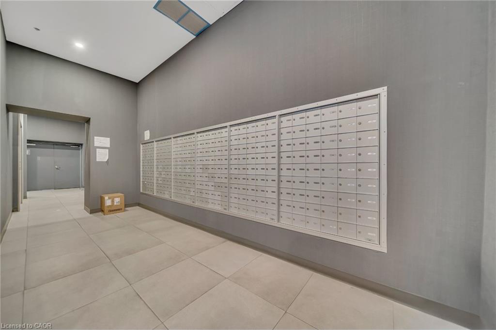 2404-60 Frederick Street, Kitchener, ON - Indoor Photo Showing Other Room