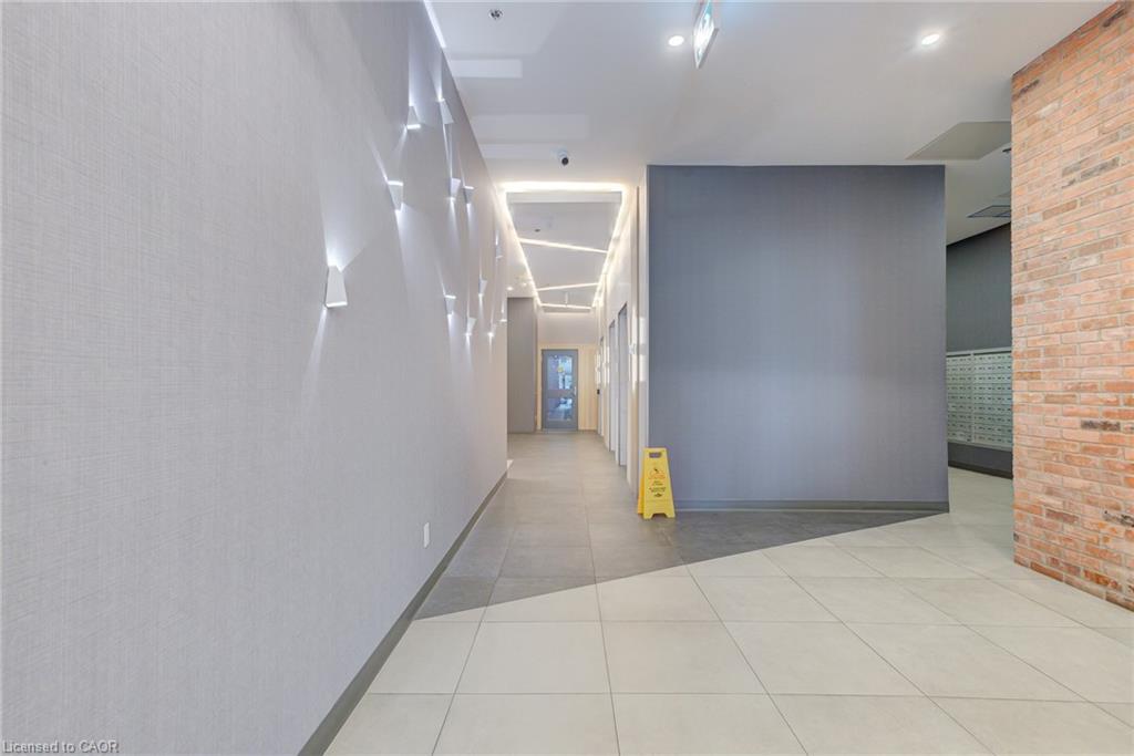 2404-60 Frederick Street, Kitchener, ON - Indoor Photo Showing Other Room