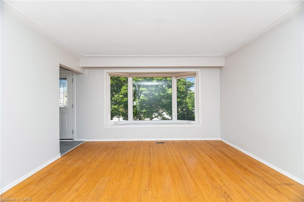 7 Maitland Avenue, Hamilton, ON - Indoor Photo Showing Other Room