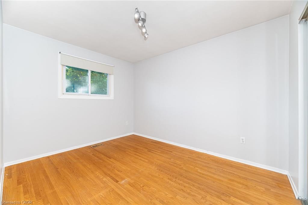 7 Maitland Avenue, Hamilton, ON - Indoor Photo Showing Other Room