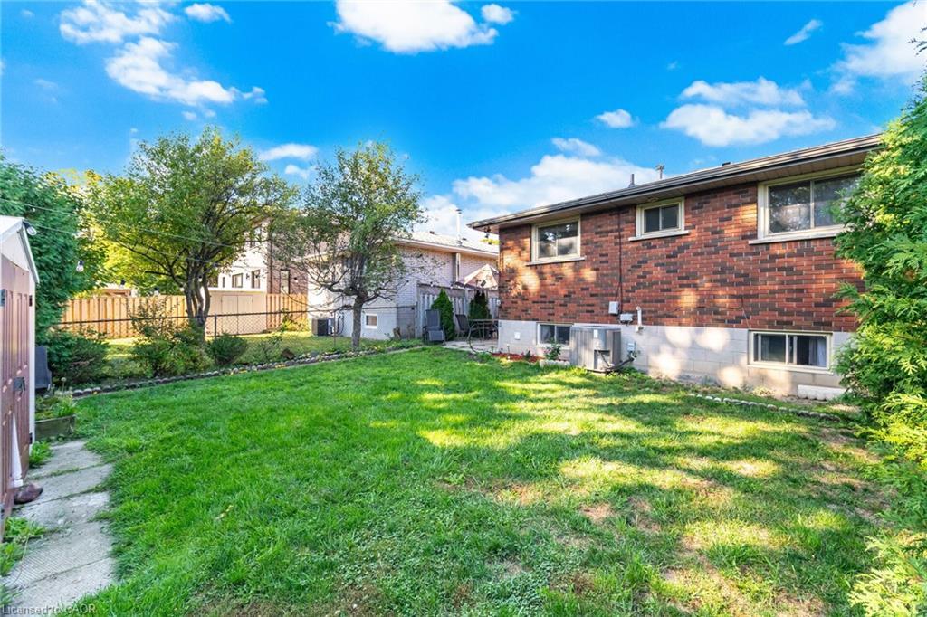 7 Maitland Avenue, Hamilton, ON - Outdoor