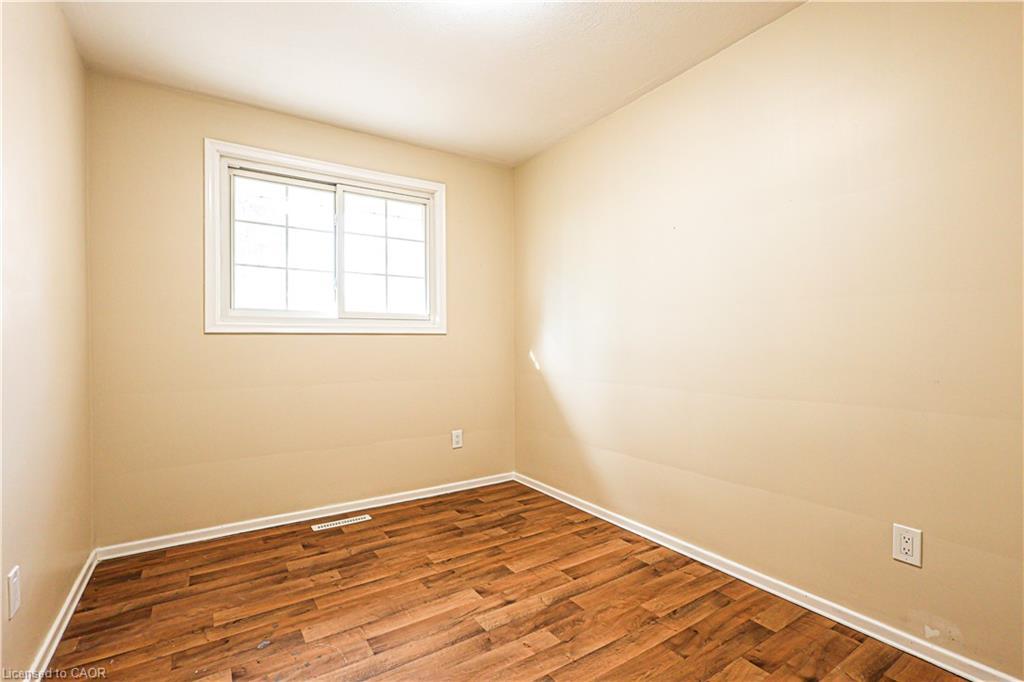 39 Carousel Avenue, Hamilton, ON - Indoor Photo Showing Other Room