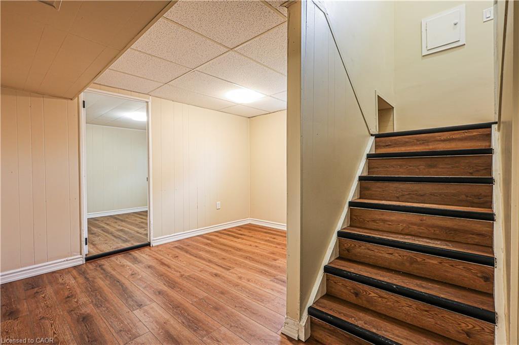 39 Carousel Avenue, Hamilton, ON - Indoor Photo Showing Other Room