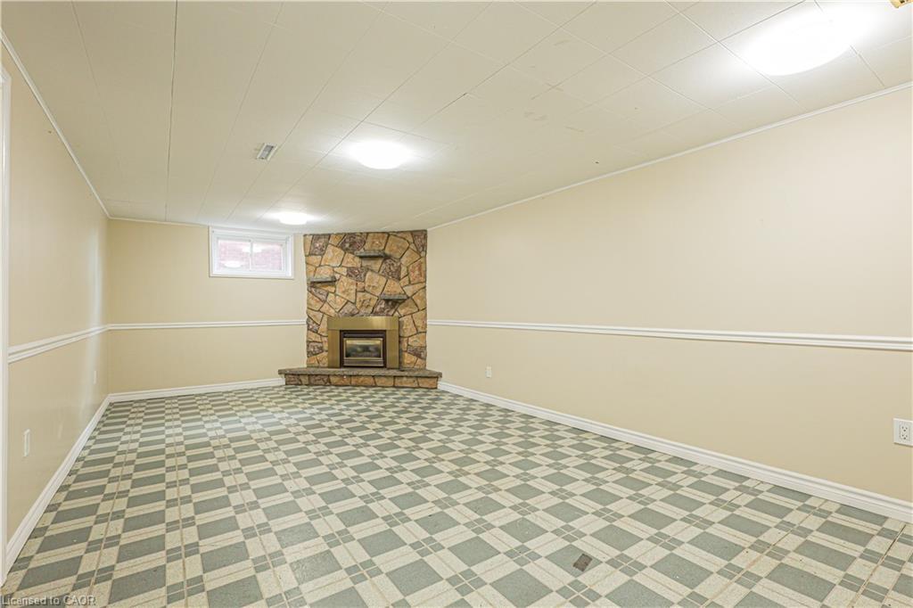 39 Carousel Avenue, Hamilton, ON - Indoor