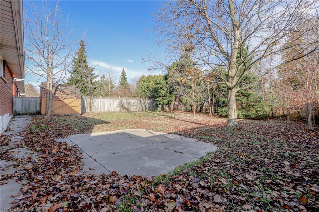 39 Carousel Avenue, Hamilton, ON - Outdoor