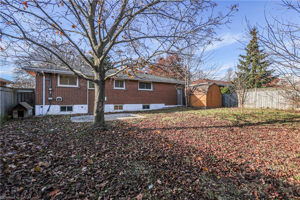 39 Carousel Avenue, Hamilton, ON - Outdoor