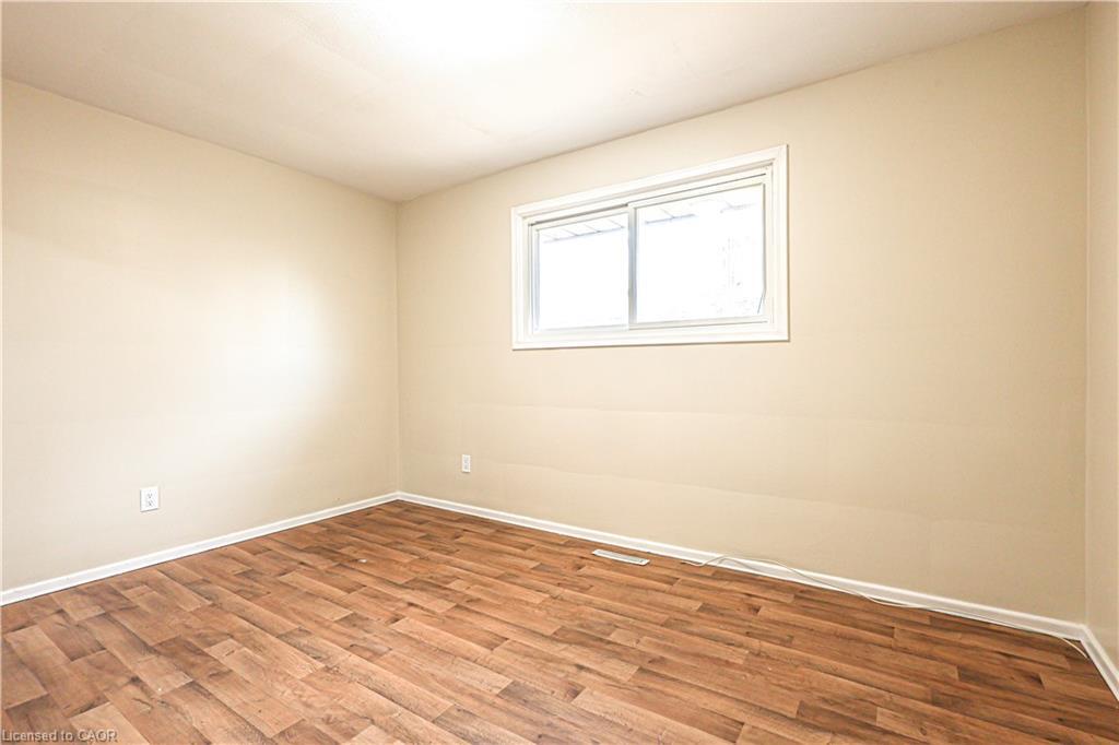 39 Carousel Avenue, Hamilton, ON - Indoor Photo Showing Other Room