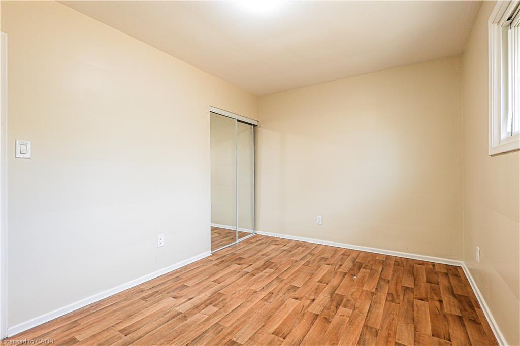 39 Carousel Avenue, Hamilton, ON - Indoor Photo Showing Other Room