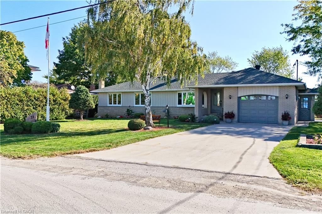 32 Oriole Avenue, Hamilton, ON - Outdoor With Facade