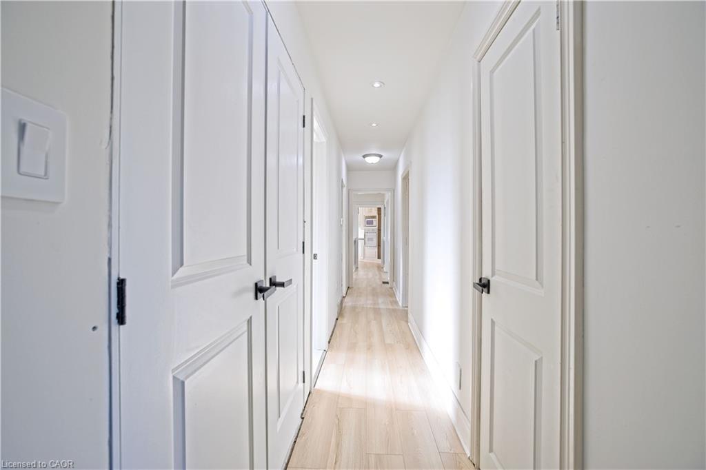 32 Oriole Avenue, Hamilton, ON - Indoor Photo Showing Other Room