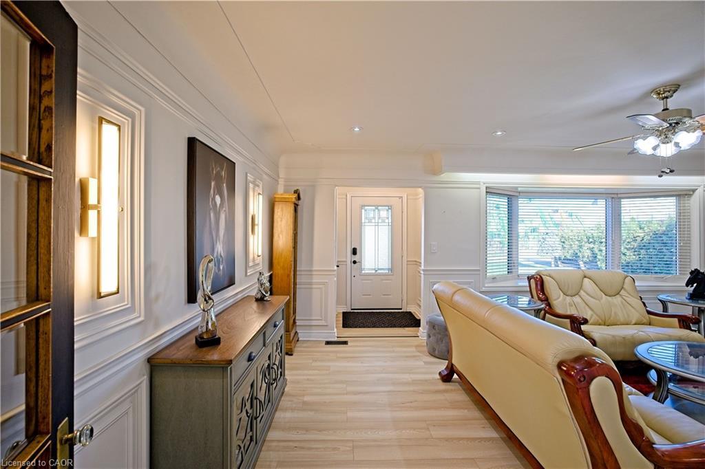 32 Oriole Avenue, Hamilton, ON - Indoor