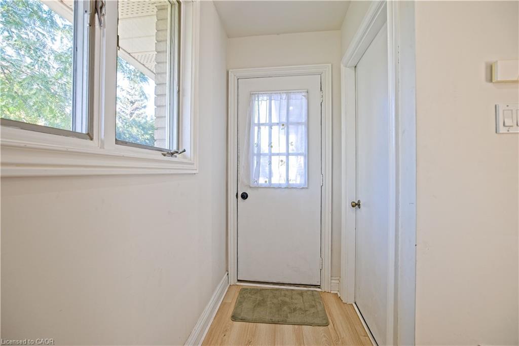 32 Oriole Avenue, Hamilton, ON - Indoor Photo Showing Other Room
