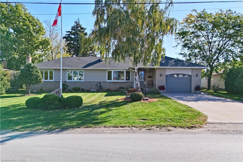 32 Oriole Avenue, Hamilton, ON - Outdoor With Facade