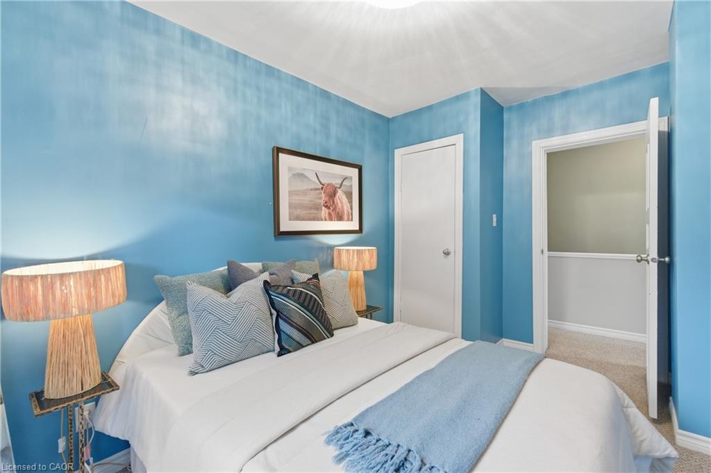 190 Wood Street E, Hamilton, ON - Indoor Photo Showing Bedroom