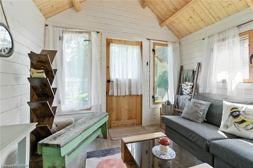 19 Wallace Place, Caledonia, ON - Indoor Photo Showing Other Room