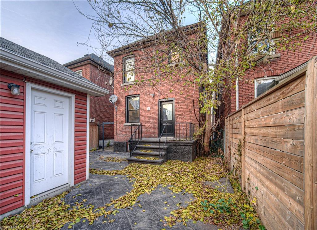 750 Cannon Street E, Hamilton, ON - Outdoor
