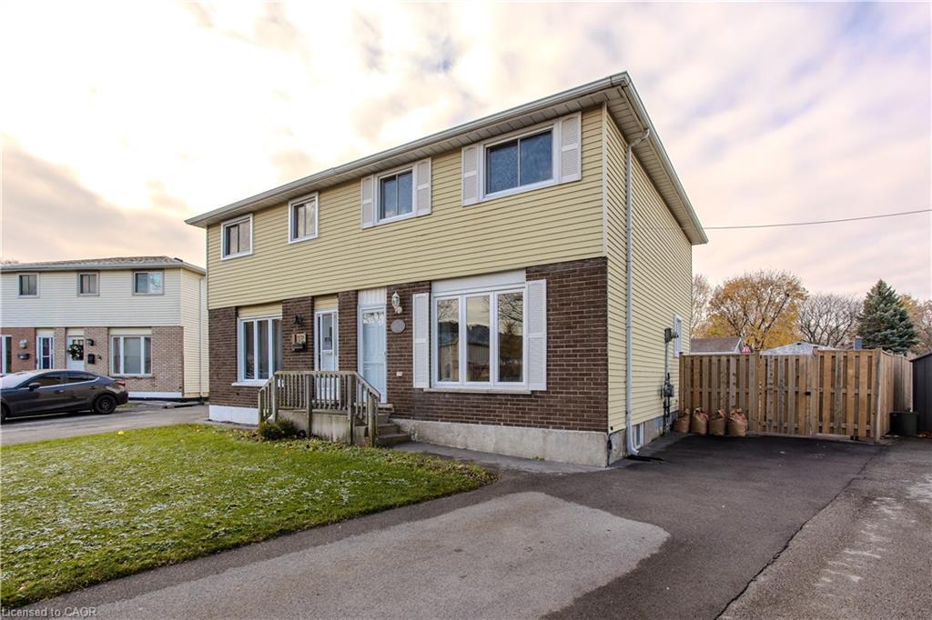 30 Graywood Road, Hamilton, ON - Outdoor With Deck Patio Veranda