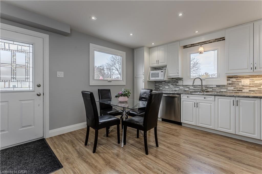 30 Graywood Road, Hamilton, ON - Indoor