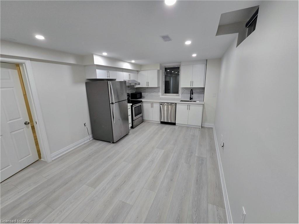 147 Langlaw Street, Cambridge, ON - Indoor