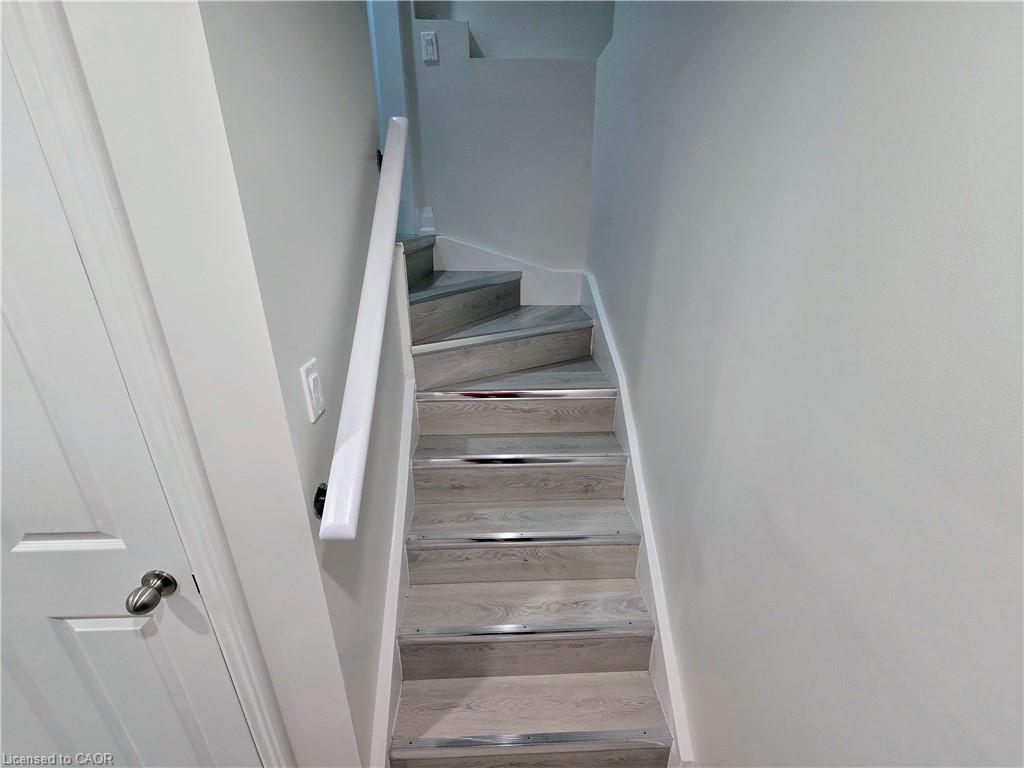 147 Langlaw Street, Cambridge, ON - Indoor Photo Showing Other Room