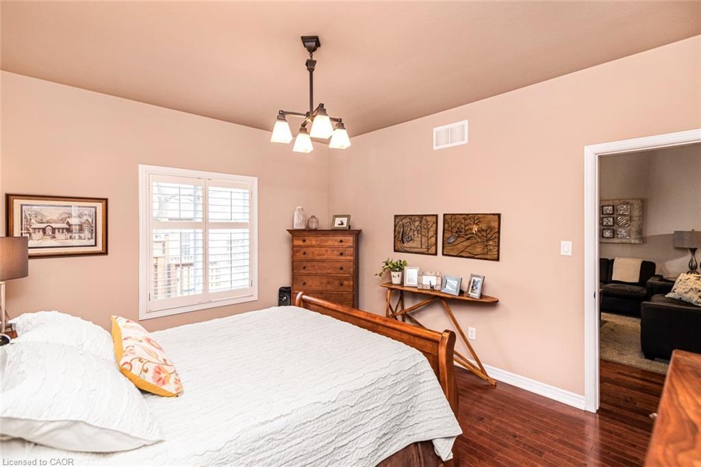 13 Mulligan Trail, Hamilton, ON - Indoor Photo Showing Bedroom