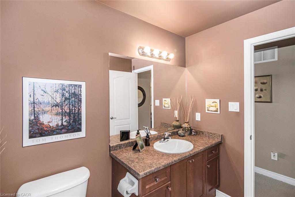 13 Mulligan Trail, Hamilton, ON - Indoor Photo Showing Bathroom