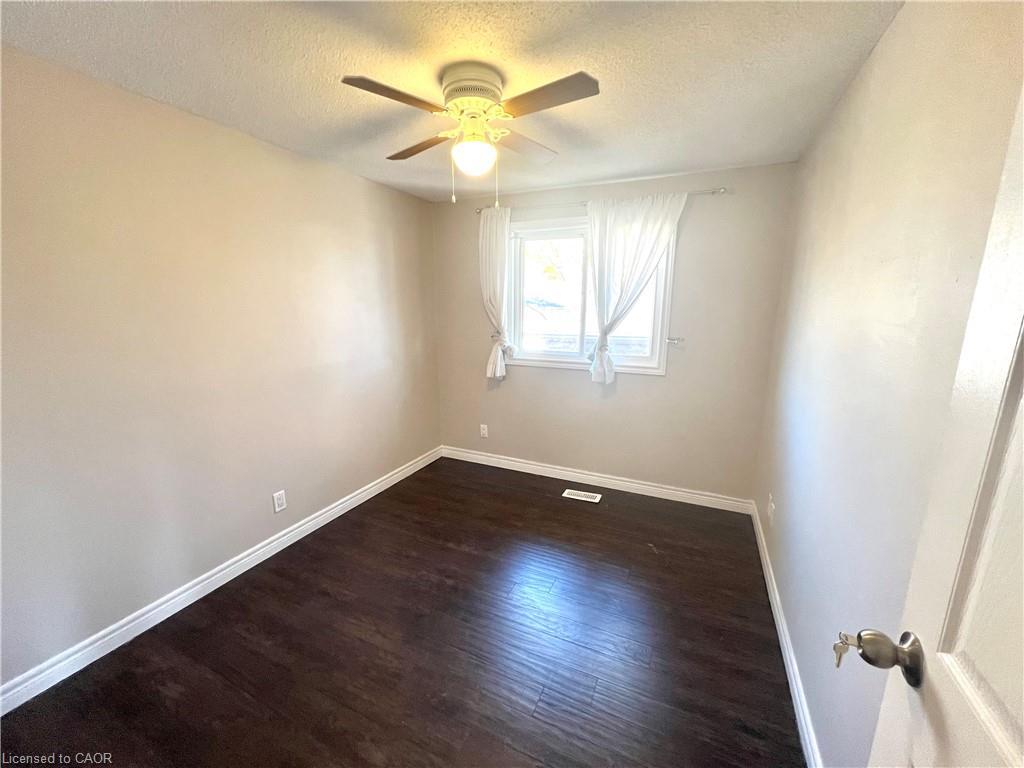 899 Prestwick Crescent, Sarnia, ON - Indoor Photo Showing Other Room