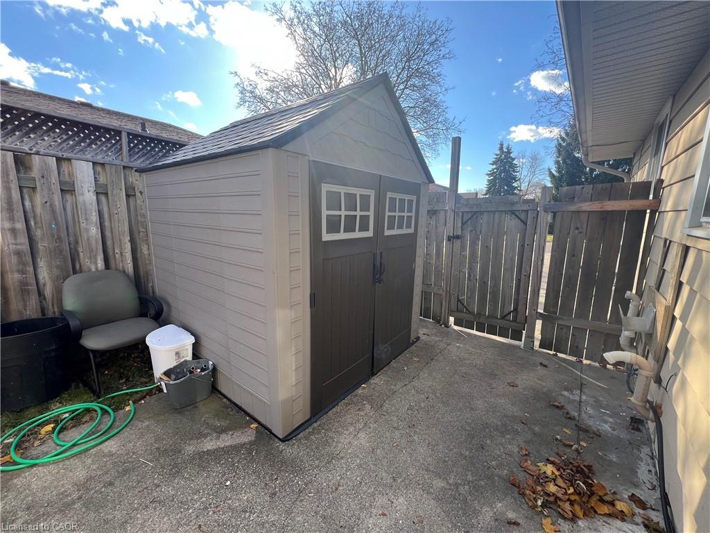 899 Prestwick Crescent, Sarnia, ON - Outdoor With Exterior