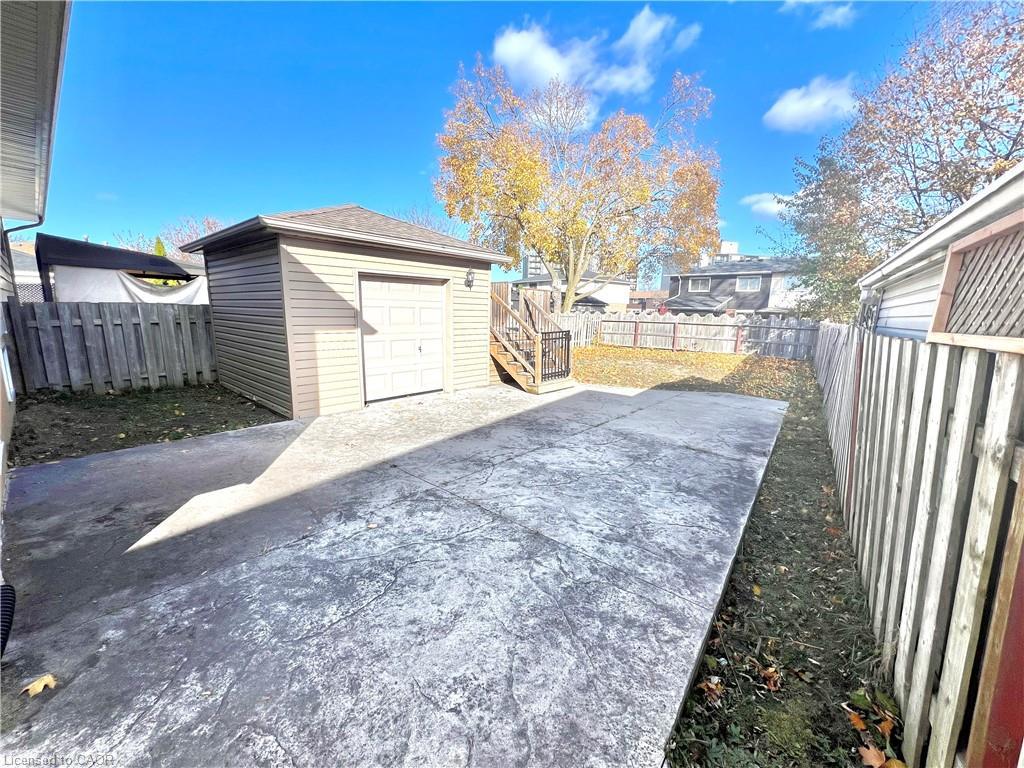 899 Prestwick Crescent, Sarnia, ON - Outdoor