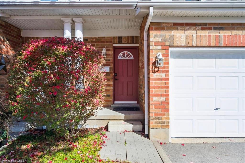 3-151 Clairfields Drive, Guelph, ON - Outdoor With Exterior