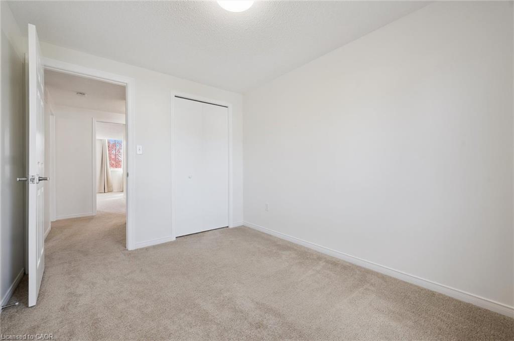 3-151 Clairfields Drive, Guelph, ON - Indoor Photo Showing Other Room