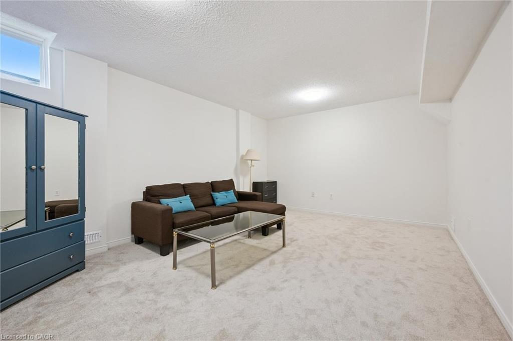 3-151 Clairfields Drive, Guelph, ON - Indoor Photo Showing Other Room