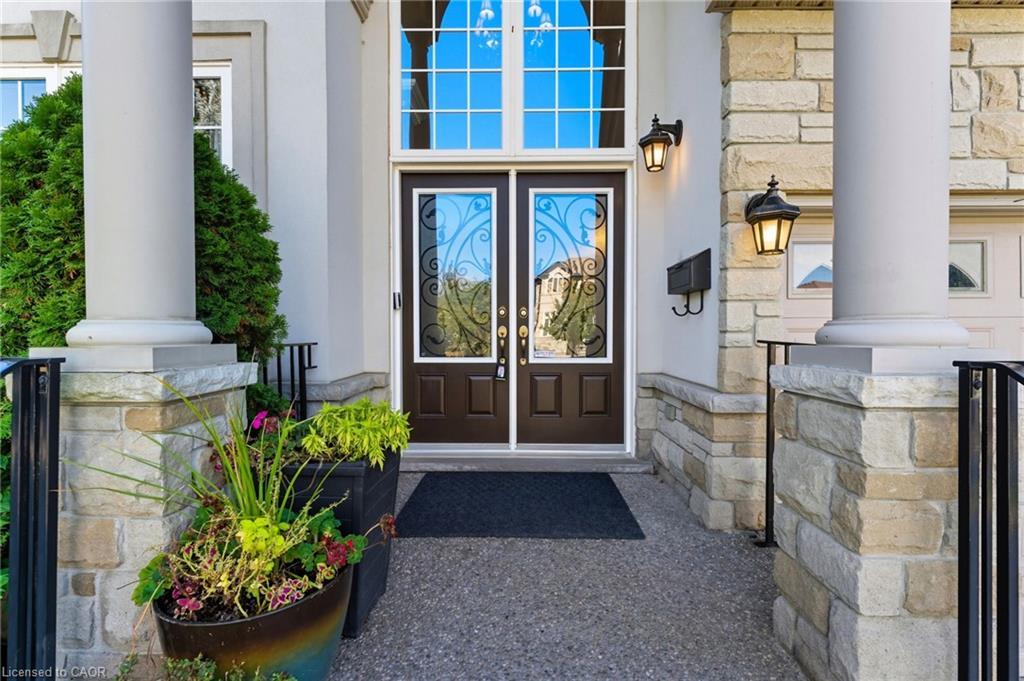 20 Lorupe Court, Ancaster, ON -