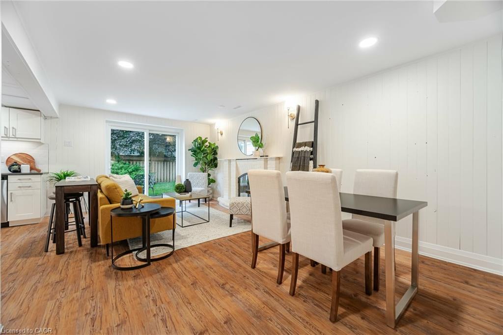 3150 Bentworth Drive, Burlington, ON - Indoor Photo Showing Dining Room