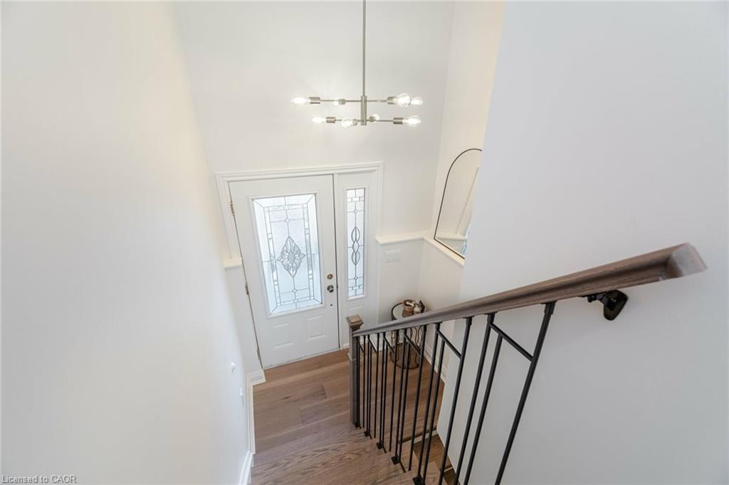 3150 Bentworth Drive, Burlington, ON - Indoor Photo Showing Other Room