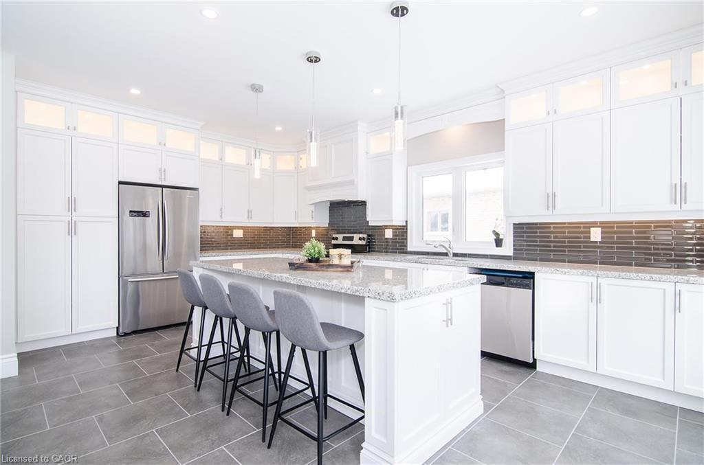 Lot 11 Miller Drive, Hamilton, ON - Indoor Photo Showing Kitchen With Upgraded Kitchen