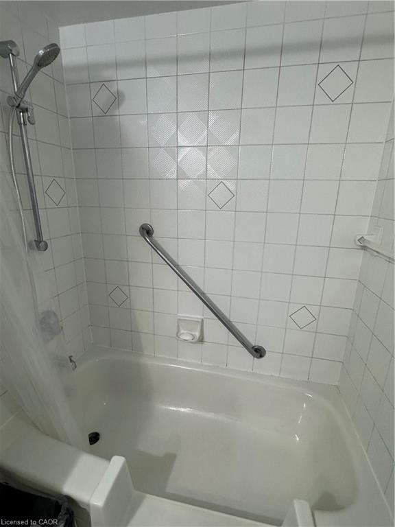 306-75 King Street E, Mississauga, ON - Indoor Photo Showing Bathroom